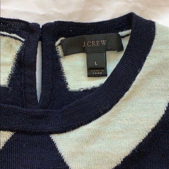 J Crew sweater with contrast intarsia collar - FREE SHIPPING! - Picture 2 of 4